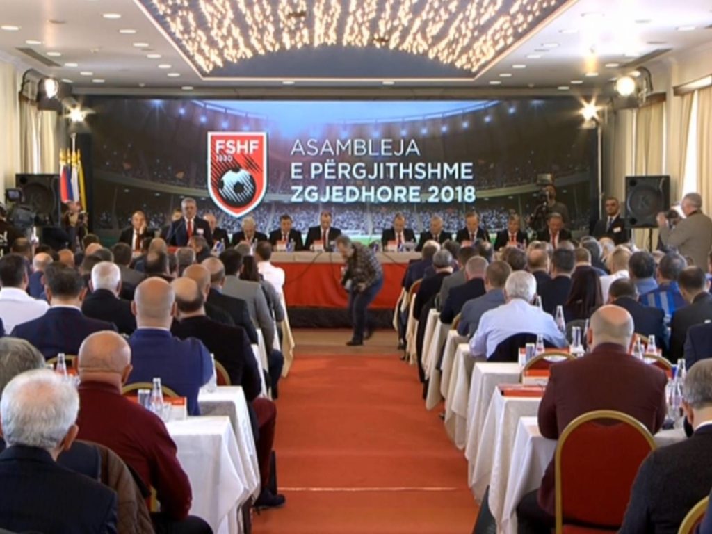 “Diga” e futbollit po përgatitet për një tjetër mandat pa përmbytje