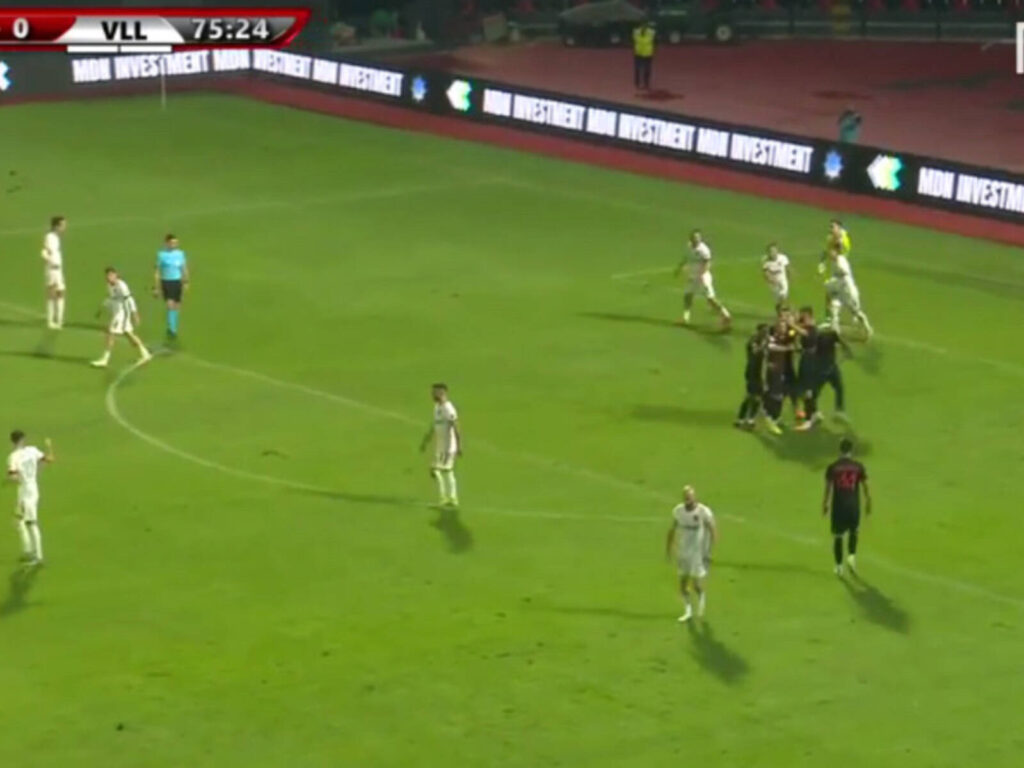 Kulmi i ironisë: penallti për  Flamurtarin…kunder Vllaznisë!