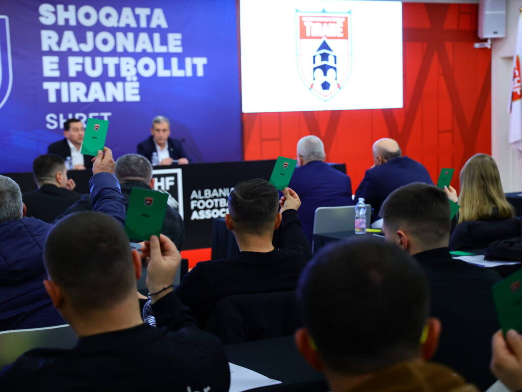 Kur ka votime ngjallen  “të vdekurit”..shoqatat e futbollit!