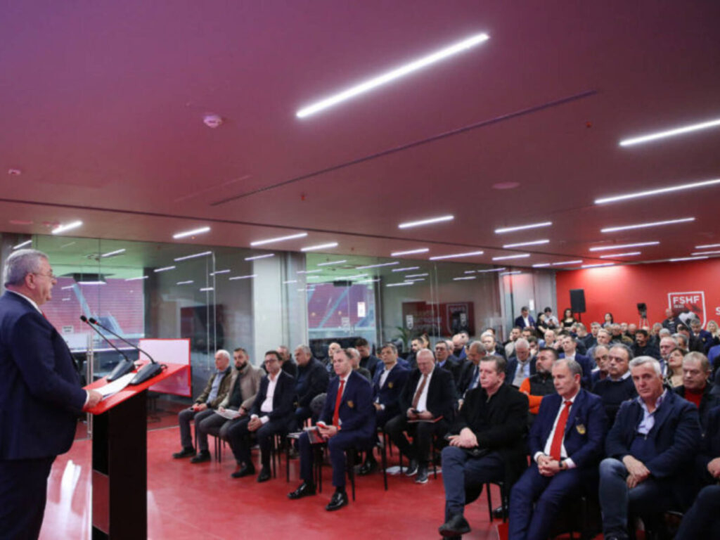  Unikale:  klasifikim i presidentëve dhe jo i ekipeve!